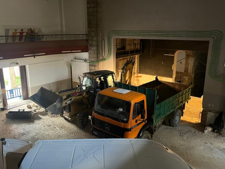 Reprenen les excavacions arqueològiques per a la rehabilitació de la Sala Municipal