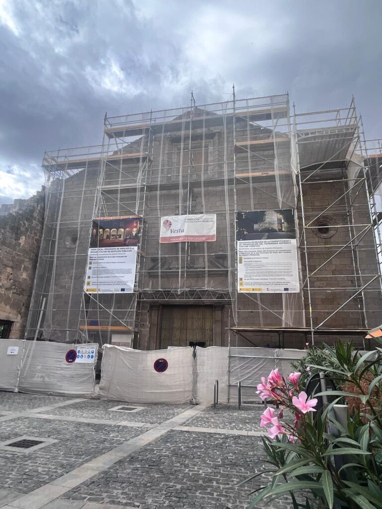 Afectacions al trànsit i estacionament per obres de reforma a la Sala Municipal